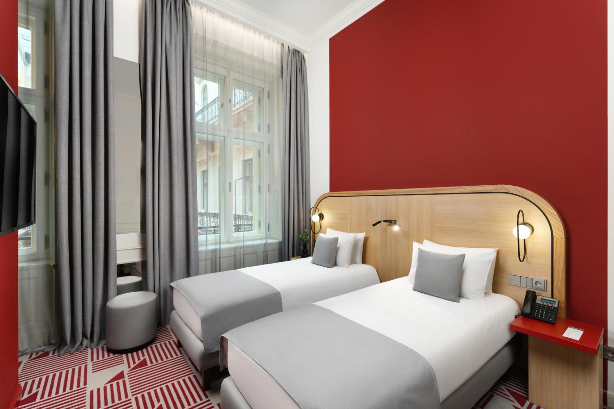 Hotel Oktogon Haggenmacher By Continental Group Budapeste Exterior foto